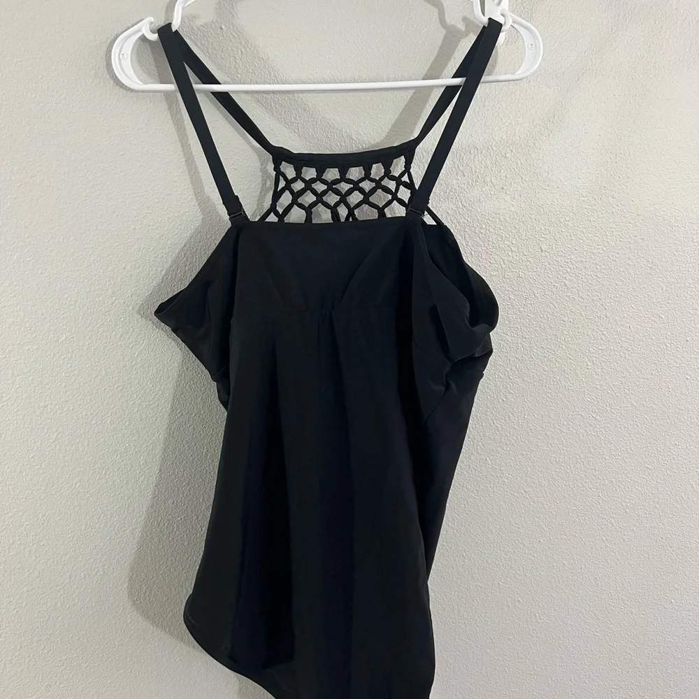 Croft and Barrow‎ black swimsuit size 16